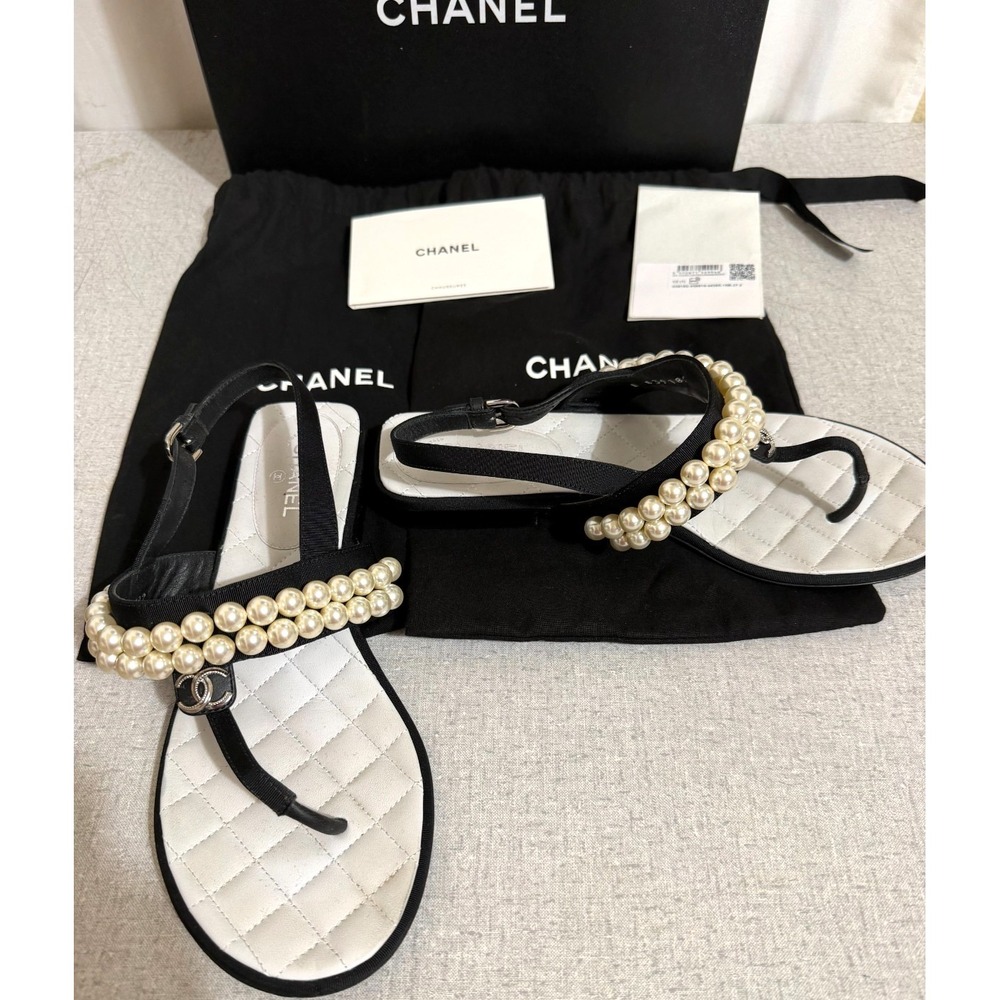 Chanel Women's US Size 7 Black with Pearls Flat Buckle Thong Sandals $1,250 - Picture 2 of 16